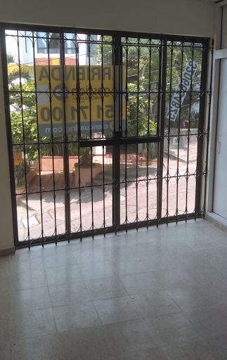 Casa en venta Valle Del Cauca Cali Miraflores 240 m2 Habitaciones 3 Baños 2 Garajes 2 Precio $850000000