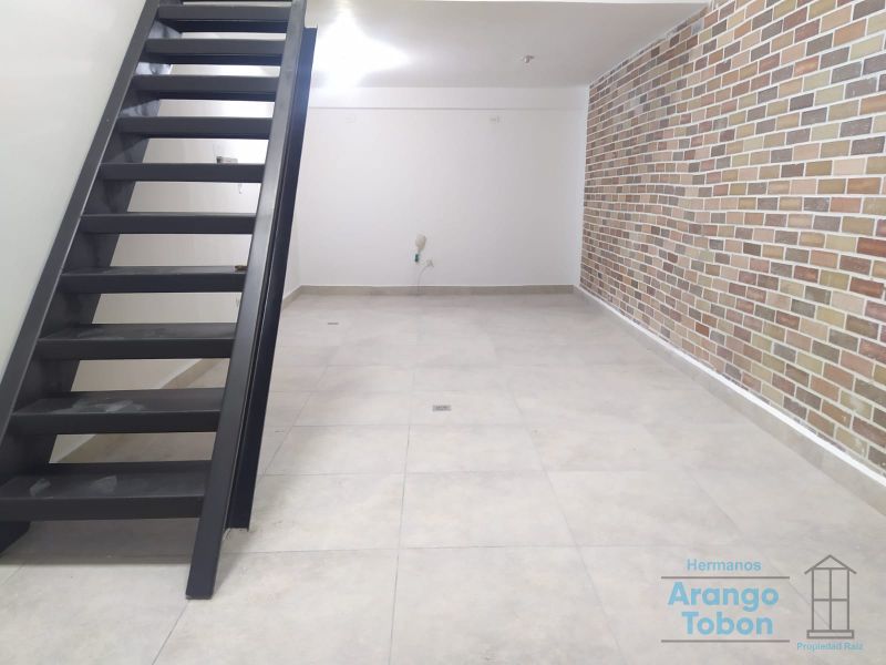 Local en arriendo o venta Antioquia Medellín Florencia 45 m2 Habitaciones 0 Baños 0 Garajes 0 Precio venta $360000000 Precio arriendo $2787000