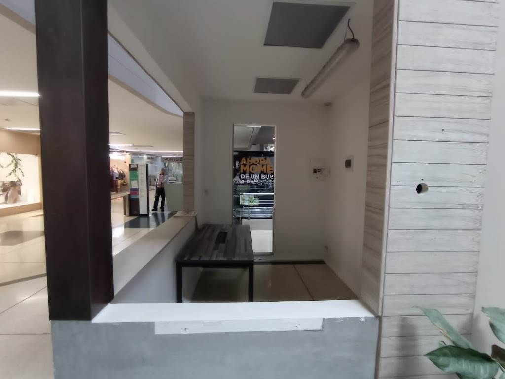 Oficina en arriendo Antioquia Medellín El Poblado 8 m2 Habitaciones 0 Baños 10 Garajes 1 Precio $1850000