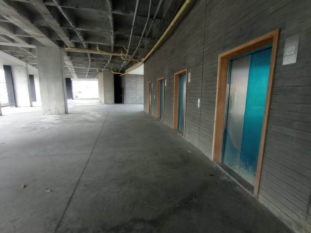 Oficina en arriendo Antioquia Medellín El Poblado 670 m2 Habitaciones 0 Baños 10 Garajes 9 Precio $87000000