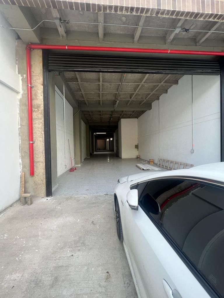 Local Comercial en arriendo Antioquia Medellín San Bernardo 380 m2 Habitaciones 0 Baños 4 Garajes 1 Precio $18000000
