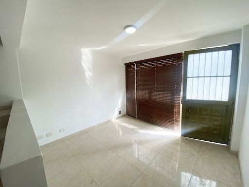 Casa en venta Cundinamarca Bogotá Entrerios 109 m2 Habitaciones 4 Baños 6 Garajes 1 Precio $330000000