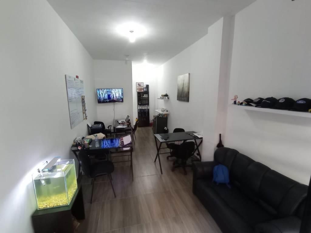 Local en venta Antioquia Medellín Colombia 47 m2 Habitaciones 0 Baños 2 Garajes 2 Precio $300000000