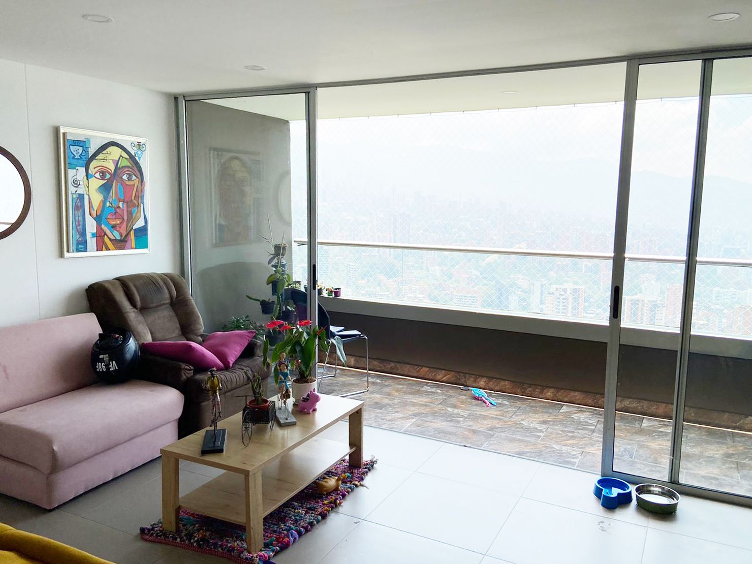 Apartamento en arriendo Antioquia Medellín Asomadera No2 86 m2 Habitaciones 2 Baños 2 Garajes 2 Precio $3950000