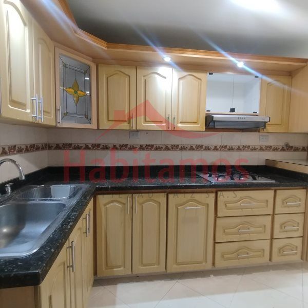 Casa en arriendo Antioquia Envigado Zúñiga 200 m2 Habitaciones 3 Baños 5 Garajes 2 Precio $8000000