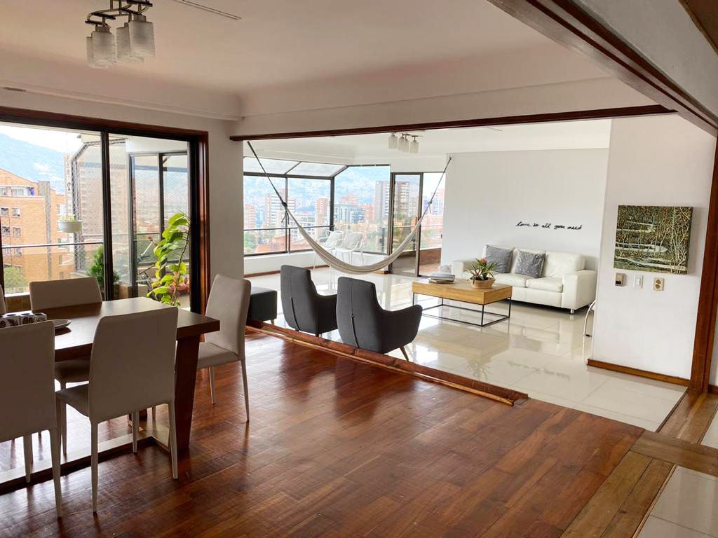 Apartamento en venta Antioquia Medellín Alejandria 360 m2 Habitaciones 5 Baños 8 Garajes 4 Precio $1350000000