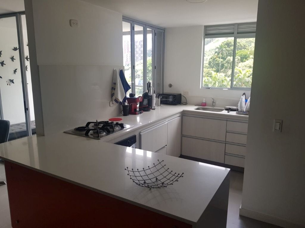 Apartamento en venta Antioquia Medellín El Poblado 102 m2 Habitaciones 3 Baños 4 Garajes 3 Precio $630000000