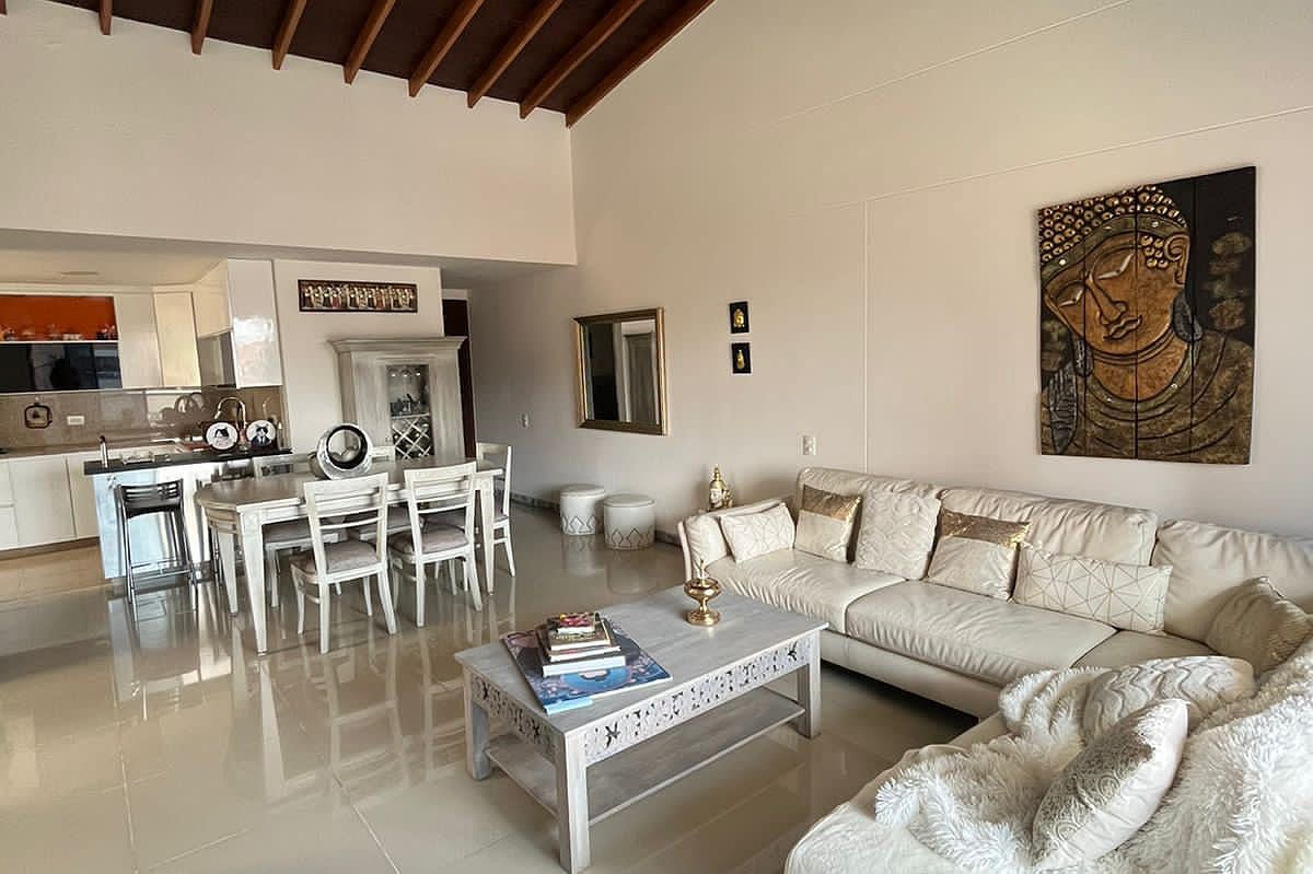 Apartamento en arriendo Antioquia Envigado Villa Grande 133 m2 Habitaciones 3 Baños 6 Garajes 3 Precio $4700000