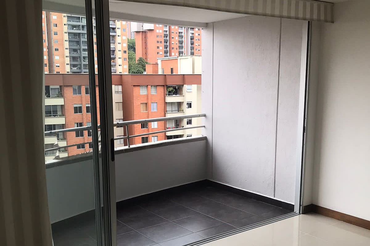 Apartamento en venta Antioquia Envigado El Esmeraldal 90 m2 Habitaciones 3 Baños 2 Garajes 2 Precio $550000000