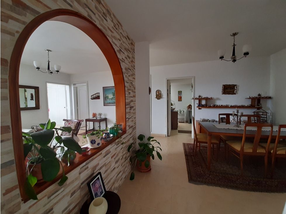 Apartamento en venta Caldas Manizales Versalles 212 m2 Habitaciones 6 Baños 4 Garajes 2 Precio $750000000