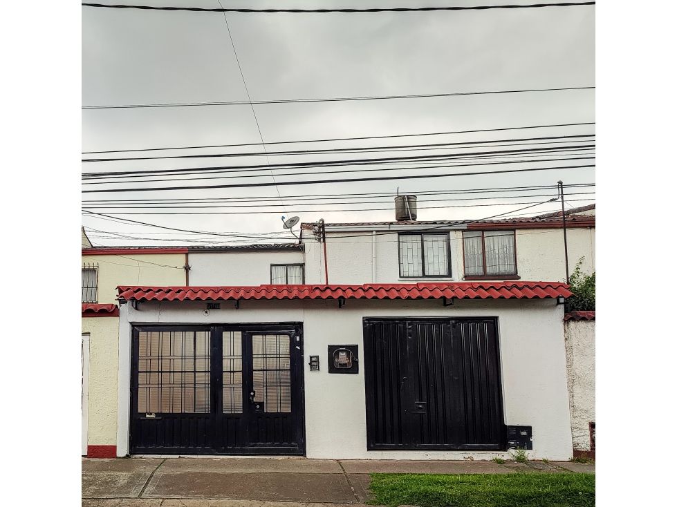 Casa en venta Cundinamarca Bogotá Villa Luz 146 m2 Habitaciones 3 Baños 3 Garajes 2 Precio $750000000