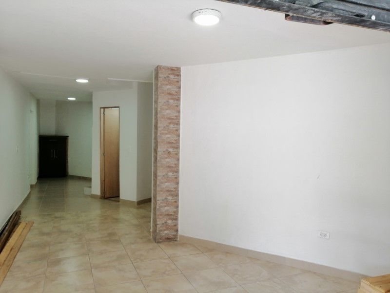Local en arriendo Antioquia Medellín Santa Teresita 25 m2 Habitaciones 0 Baños 0 Garajes 1 Precio $2100000