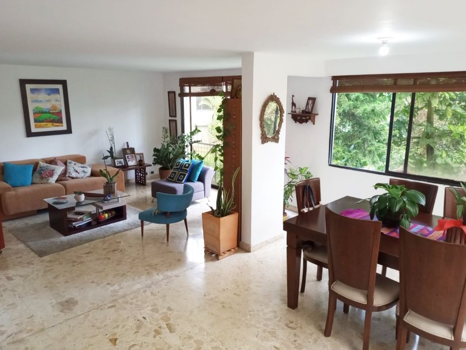 Casa en venta Antioquia Medellín La Florida 370 m2 Habitaciones 4 Baños 6 Garajes 3 Precio $1600000000