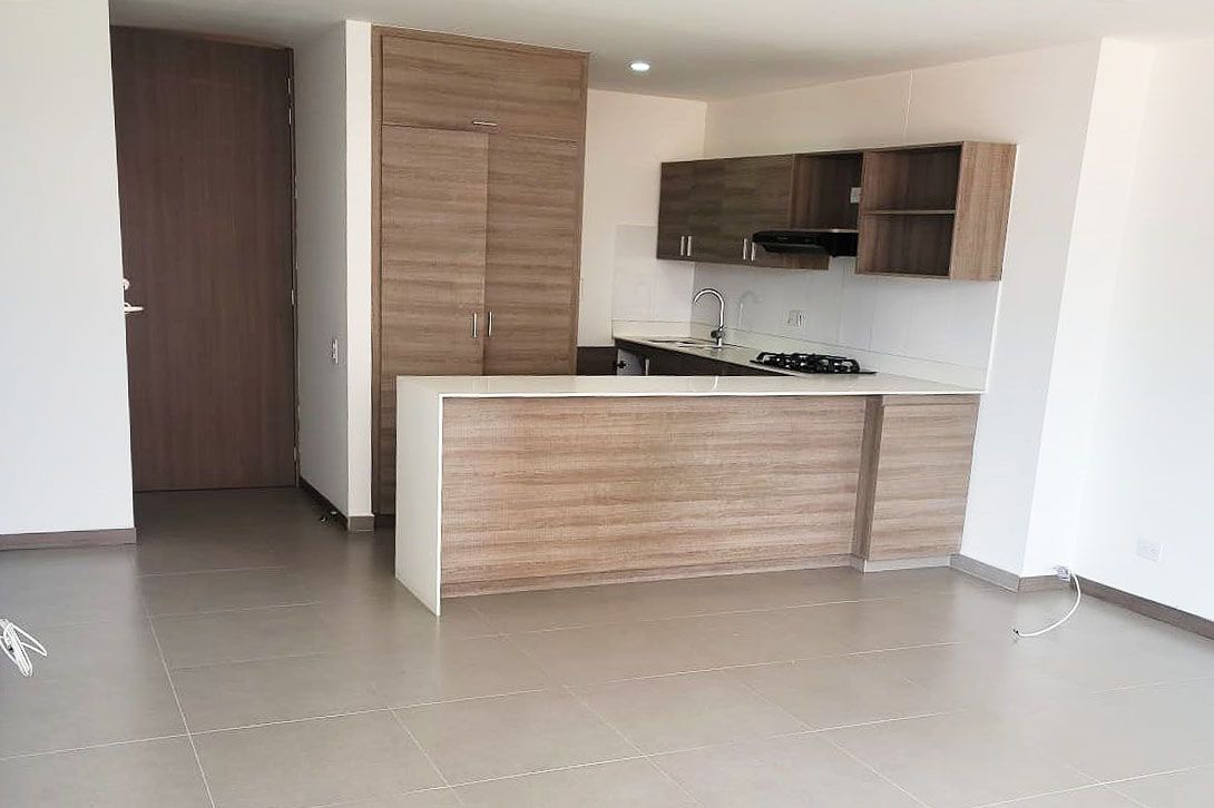 Apartamento en arriendo Antioquia Envigado Zona Centro 85 m2 Habitaciones 2 Baños 2 Garajes 2 Precio $4400000