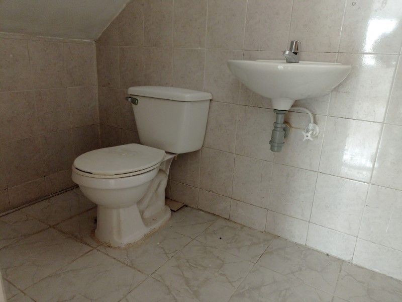 Local en arriendo Antioquia Medellín Laureles 27 m2 Habitaciones 0 Baños 10 Garajes 1 Precio $1500000