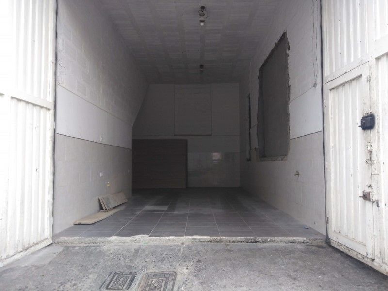 Local en arriendo Antioquia Medellín Castilla 34 m2 Habitaciones 0 Baños 0 Garajes 1 Precio $1600000