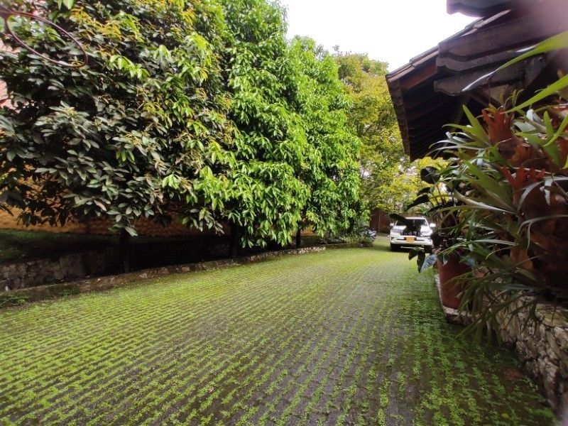 Casa en arriendo Antioquia Envigado Loma De Las Brujas 471 m2 Habitaciones 3 Baños 8 Garajes 2 Precio $18000000