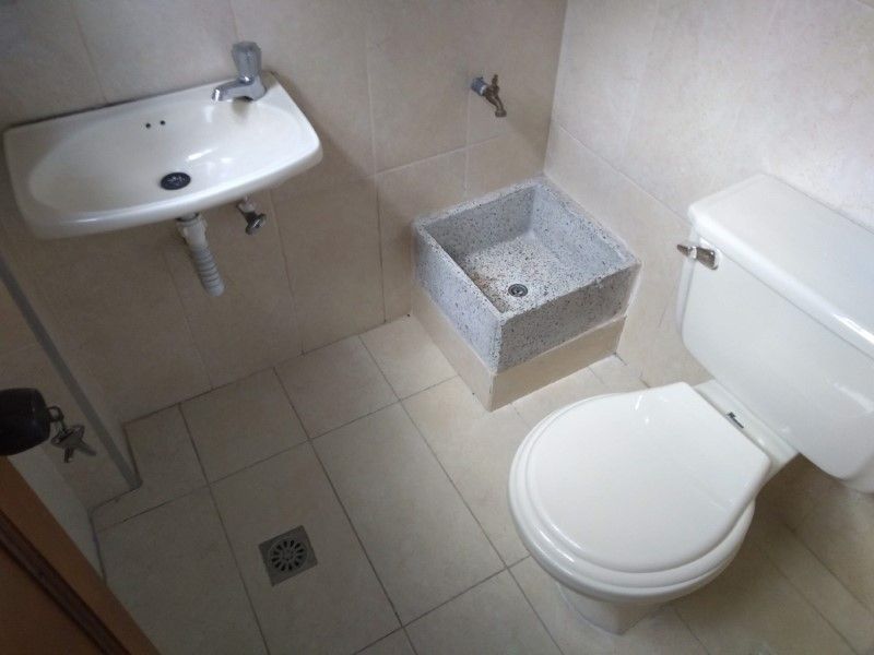 Oficina en arriendo Antioquia Medellín Suramericana 20 m2 Habitaciones 0 Baños 0 Garajes 1 Precio $1100000