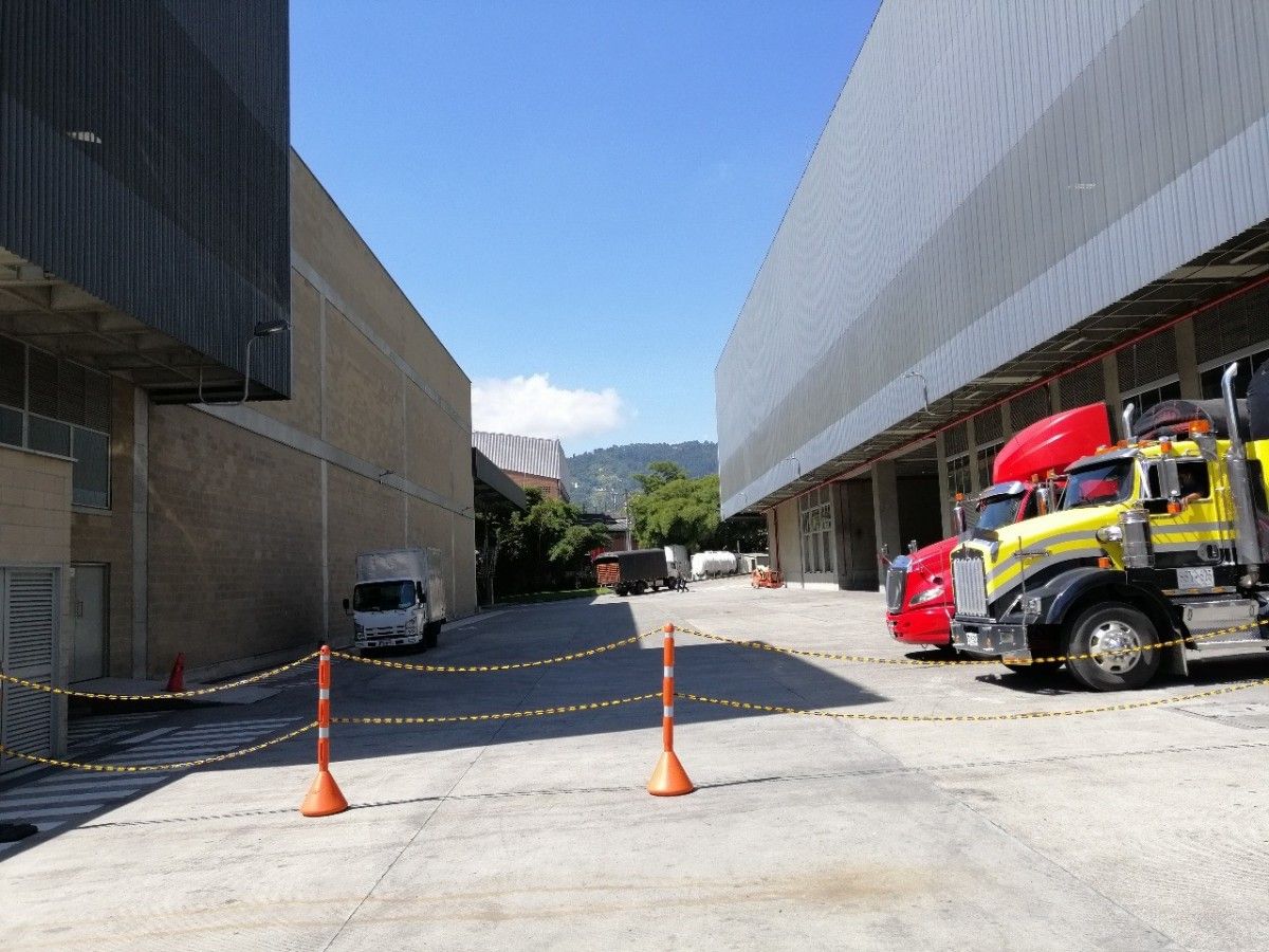 Bodega en arriendo Antioquia La Estrella Nn 6215 m2 Habitaciones 0 Baños 13 Garajes 30 Precio $142959950