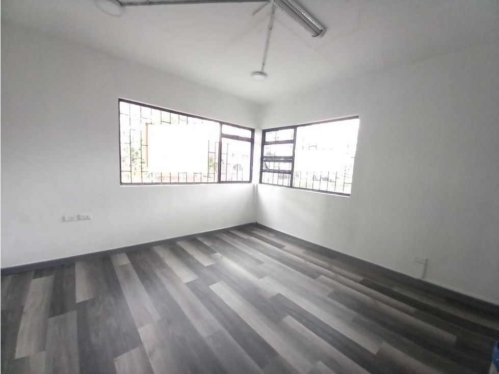 Oficina en arriendo Caldas Manizales La Rambla 24 m2 Habitaciones 0 Baños 0 Garajes 0 Precio $1000000