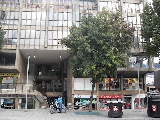 Consultorio en venta Cundinamarca Bogotá Antiguo Country 73 m2 Habitaciones 0 Baños 1 Garajes 2 Precio $480000000