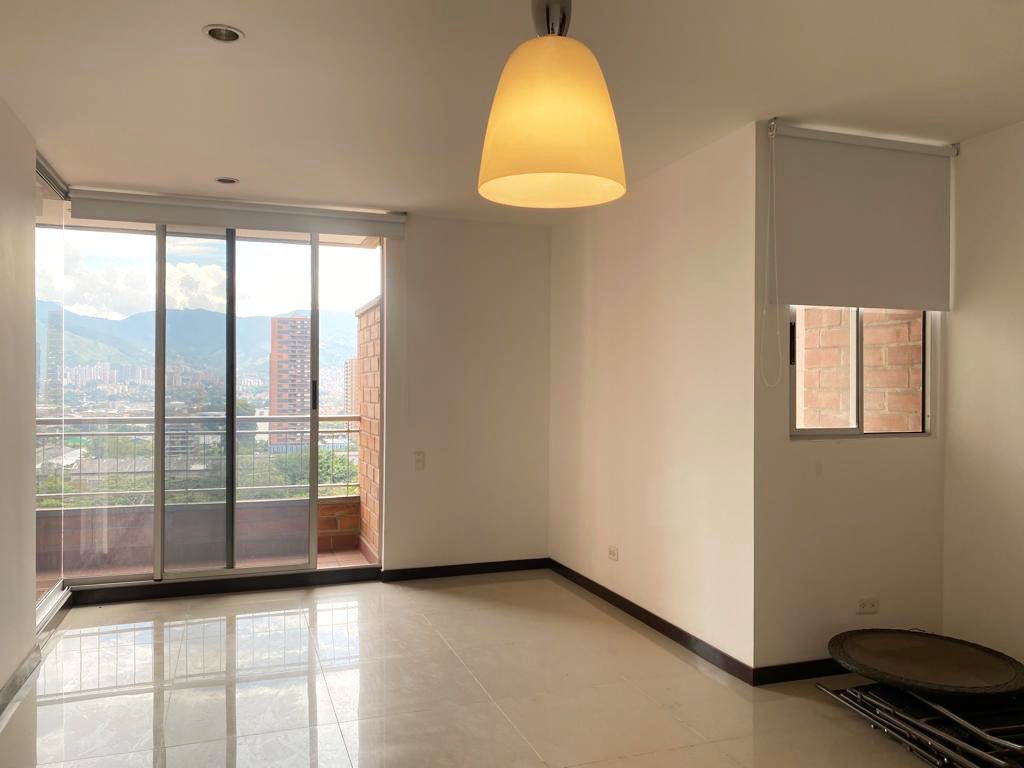 Apartamento en arriendo Antioquia Medellín Castropol 92 m2 Habitaciones 3 Baños 2 Garajes 2 Precio $4200000