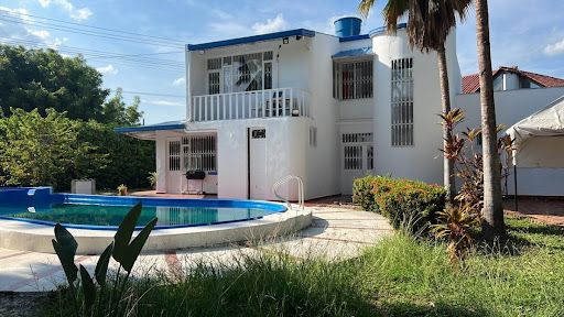 Casa en venta Cundinamarca Ricaurte Ricaurte 270 m2 Habitaciones 5 Baños 6 Garajes 8 Precio $695000000