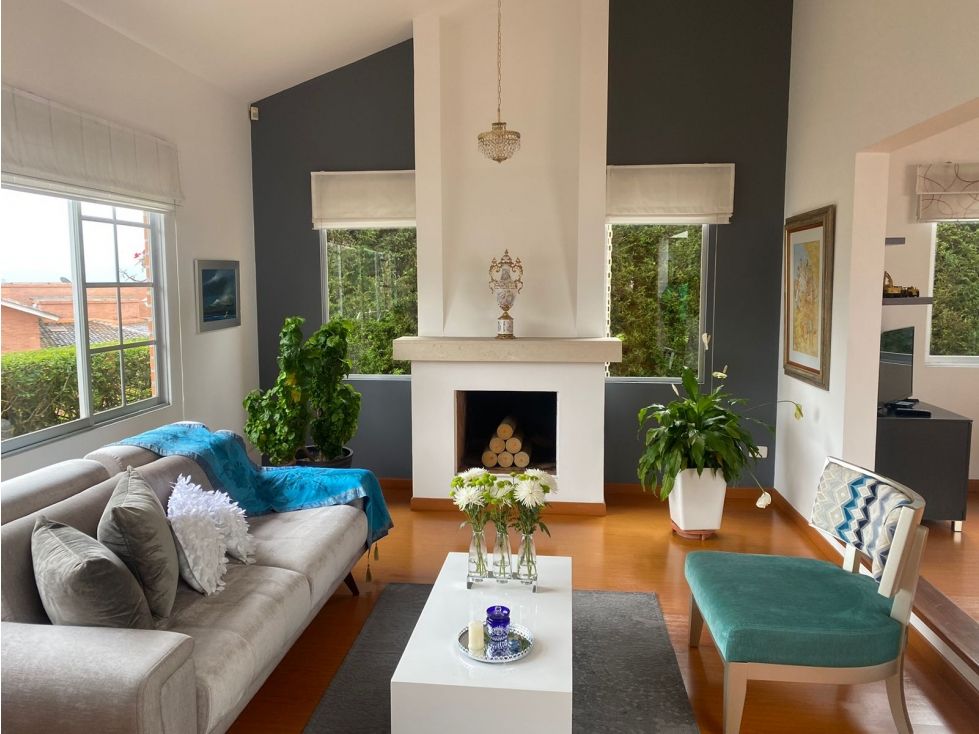 Casa en venta Caldas Manizales Ub Valles De La Alhambra 285 m2 Habitaciones 3 Baños 5 Garajes 6 Precio $1500000000