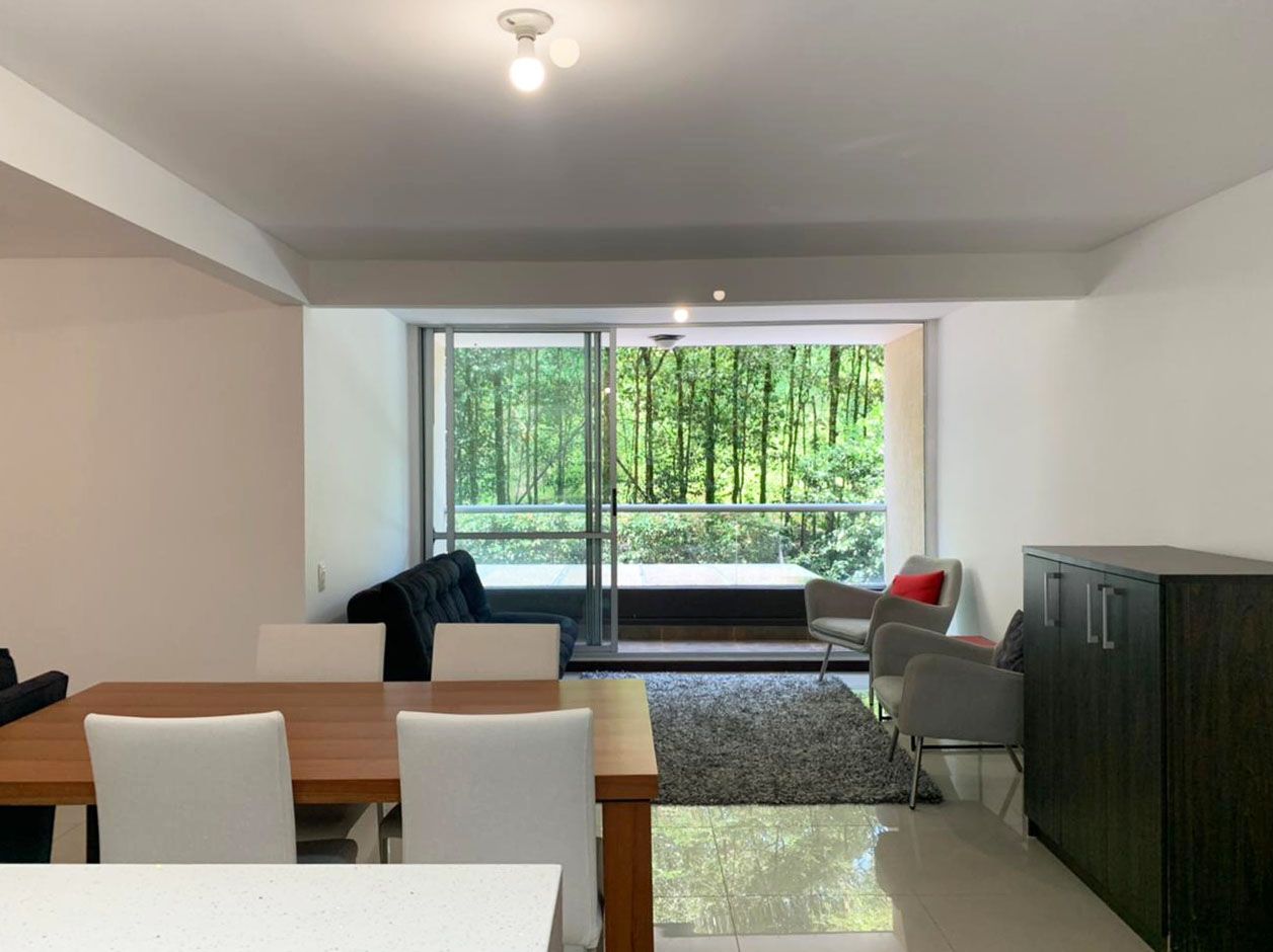 Apartamento en arriendo Antioquia Envigado La Inmaculada 85 m2 Habitaciones 3 Baños 2 Garajes 2 Precio $3700000