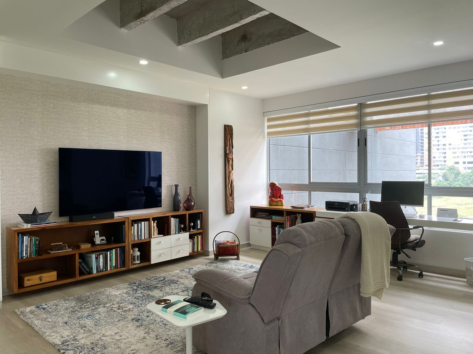 Apartamento en venta Antioquia Envigado El Escobero 209 m2 Habitaciones 3 Baños 6 Garajes 3 Precio $1300000000