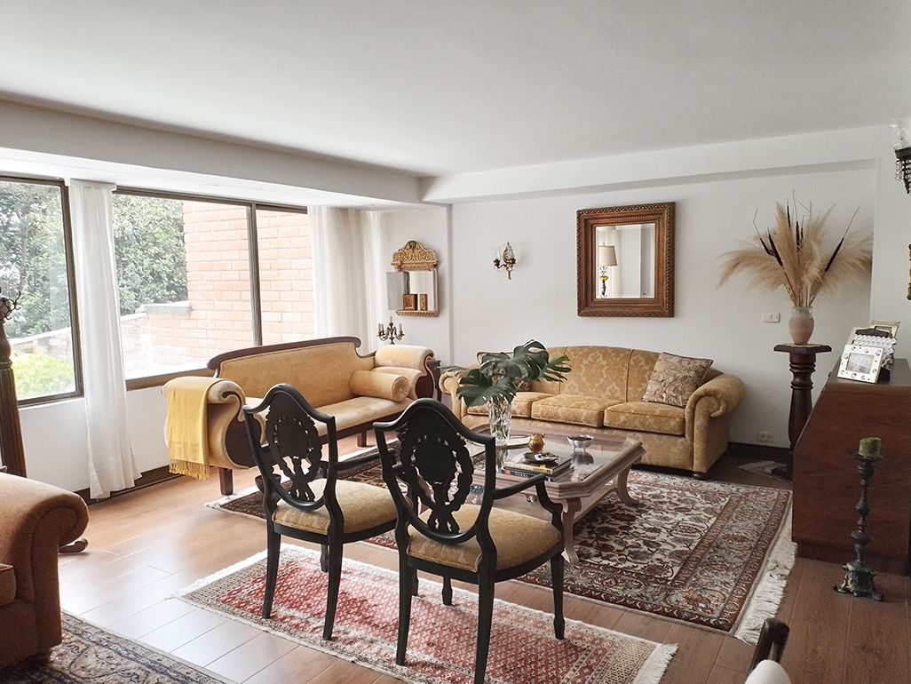 Casa en venta Antioquia Medellín El Tesoro 280 m2 Habitaciones 3 Baños 6 Garajes 3 Precio $1050000000