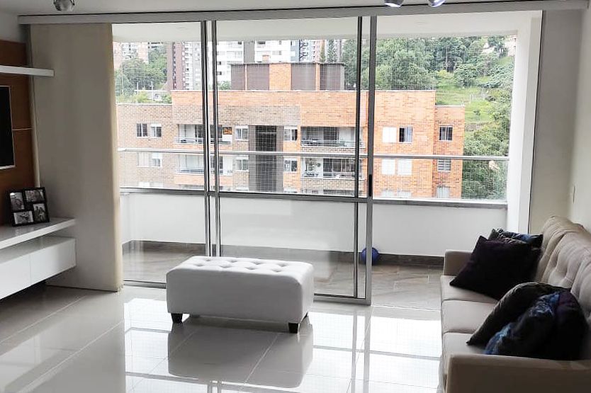 Apartamento en venta Antioquia Envigado Zona Centro 84 m2 Habitaciones 3 Baños 2 Garajes 2 Precio $485000000
