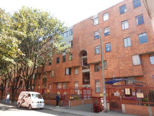 Apartamento en arriendo Cundinamarca Bogotá Paris 62 m2 Habitaciones 3 Baños 1 Garajes 1 Precio $1803400