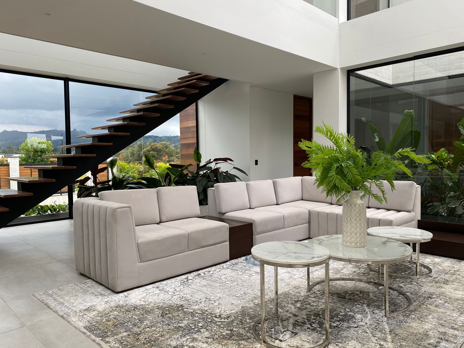 Casa en venta Antioquia Rionegro Gualanday 800 m2 Habitaciones 5 Baños 6 Garajes 6 Precio $7850000000