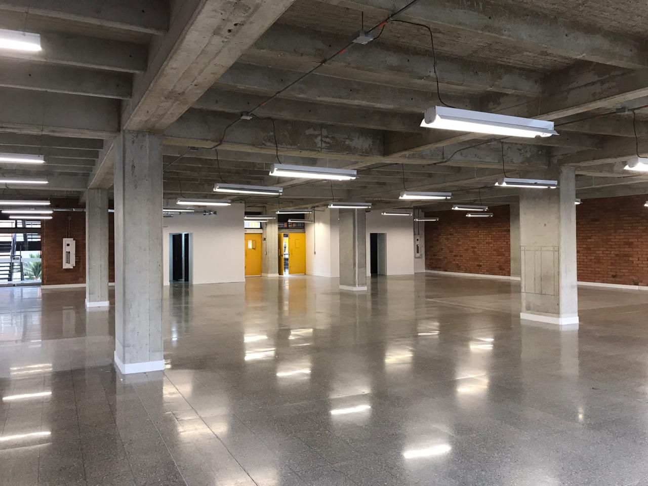 Local en arriendo Antioquia Medellín Noel 162 m2 Habitaciones 0 Baños 1 Garajes 3 Precio $12100000