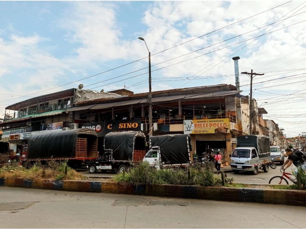 Local en venta Valle Del Cauca Cali Venezuela - Urb Cañaveralejo 220 m2 Habitaciones 0 Baños 2 Garajes 0 Precio $500000000