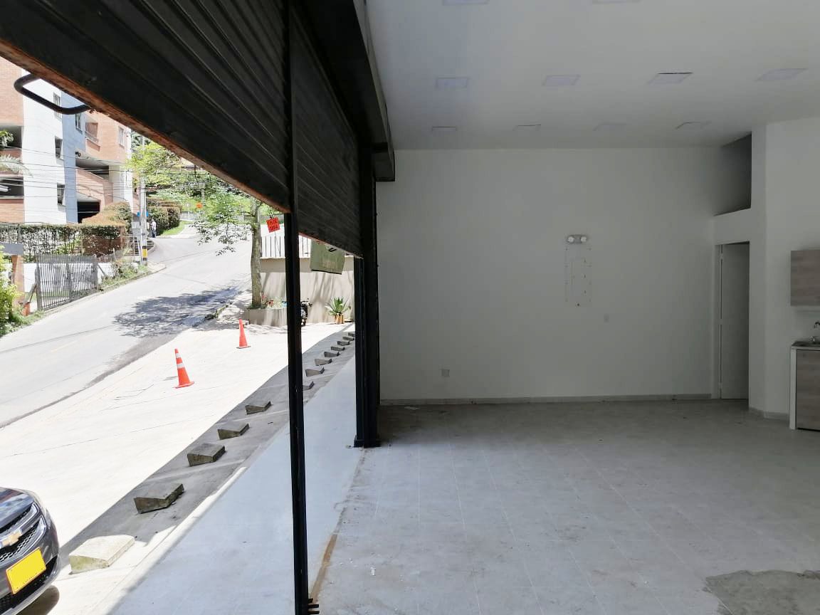 Local en arriendo Antioquia Envigado Loma Del Atravesado 37 m2 Habitaciones 0 Baños 0 Garajes 1 Precio $4300000