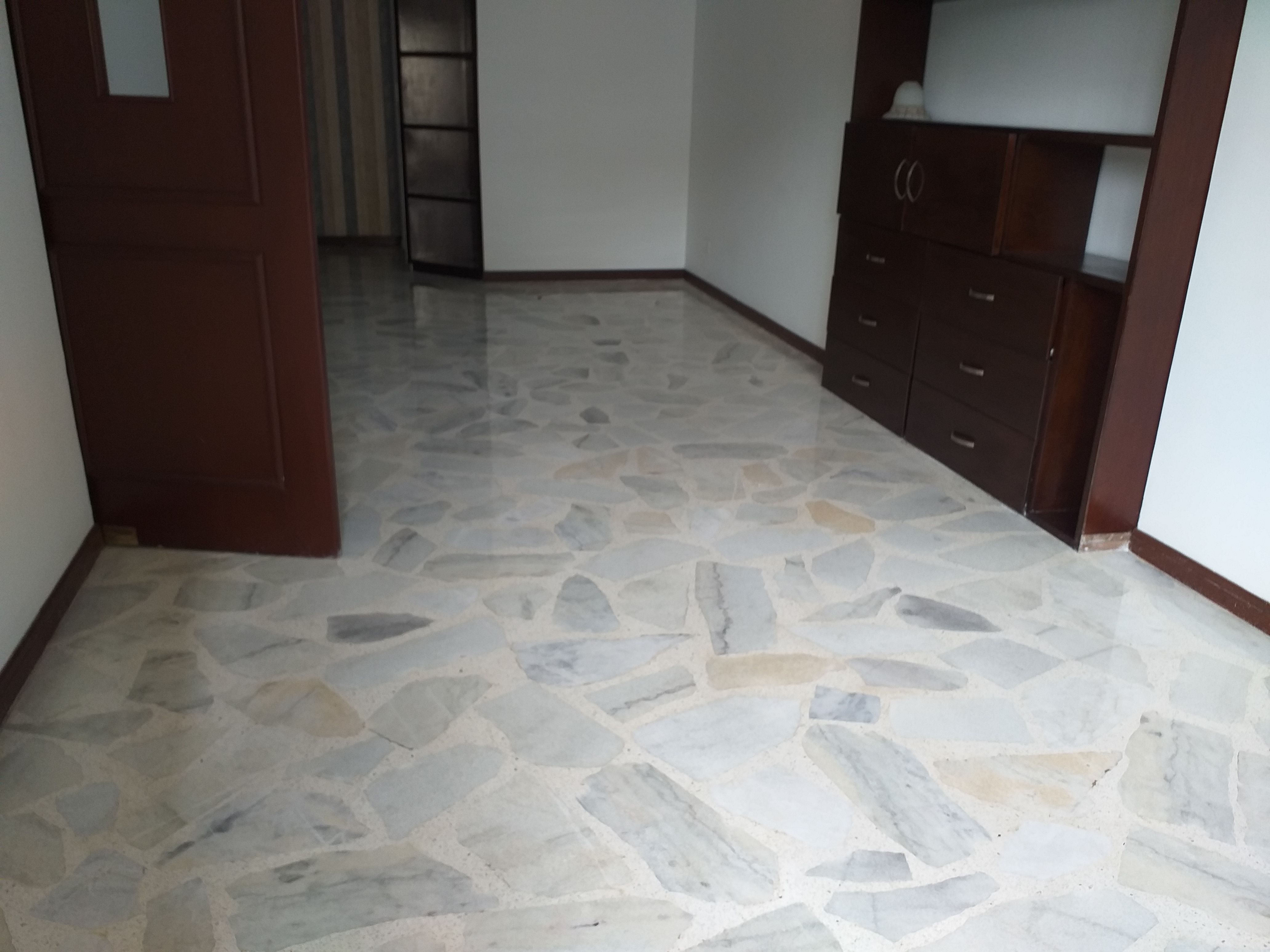 Apartamento en venta Valle Del Cauca Cali Santa Anita - La Selva 110 m2 Habitaciones 4 Baños 6 Garajes 2 Precio $350000000