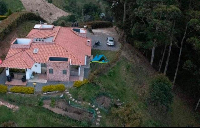 Finca en arriendo o venta Antioquia El Retiro Pantanillo 177 m2 Habitaciones 2 Baños 4 Garajes 3 Precio venta $2100000000 Precio arriendo $10000000