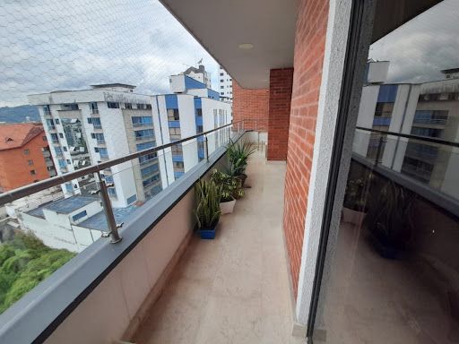 Apartamento en venta Risaralda Pereira Pinares De San Martin 320 m2 Habitaciones 4 Baños 5 Garajes 4 Precio $1300000000