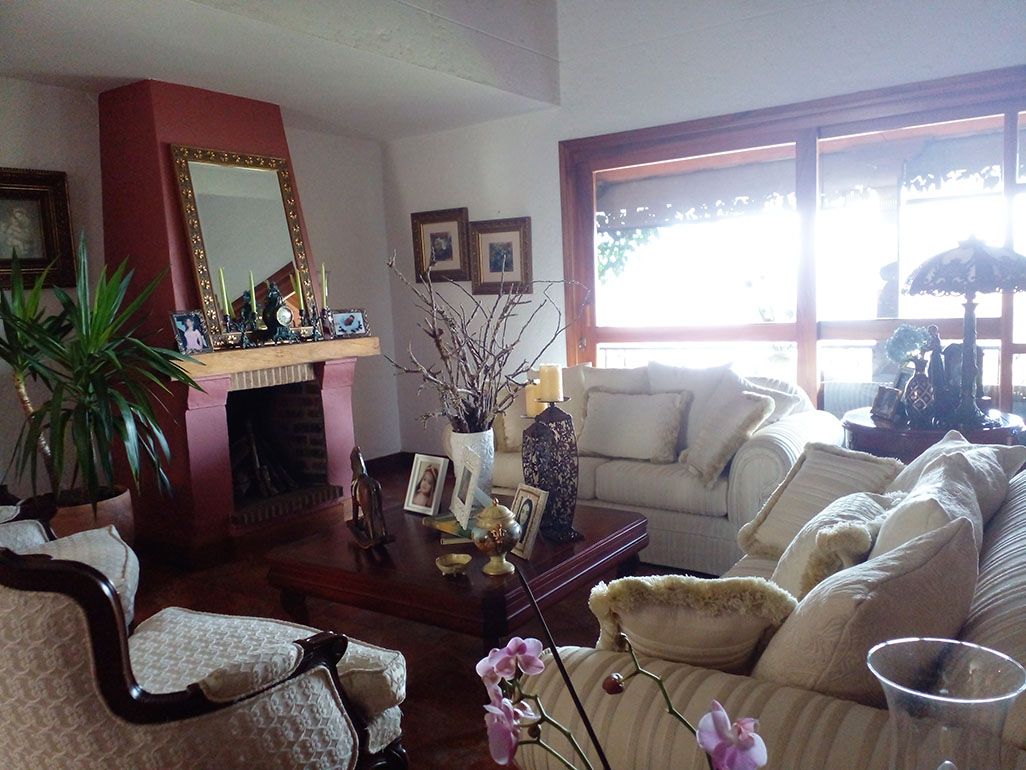 Casa en arriendo o venta Antioquia Envigado La Mesa 272 m2 Habitaciones 3 Baños 8 Garajes 17 Precio venta $2600000000 Precio arriendo $13800000