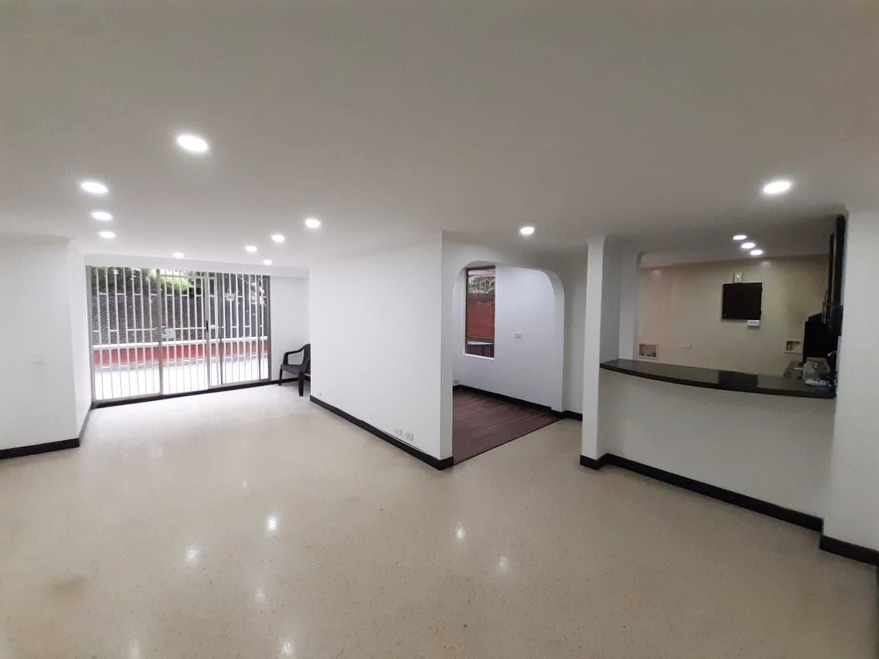Apartamento en venta Antioquia Medellín El Diamante No2 80 m2 Habitaciones 2 Baños 2 Garajes 2 Precio $410000000
