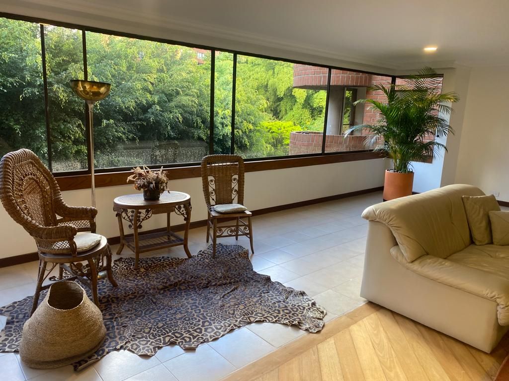 Apartamento en arriendo Antioquia Medellín Los Balsos No2 241 m2 Habitaciones 3 Baños 6 Garajes 3 Precio $9200000