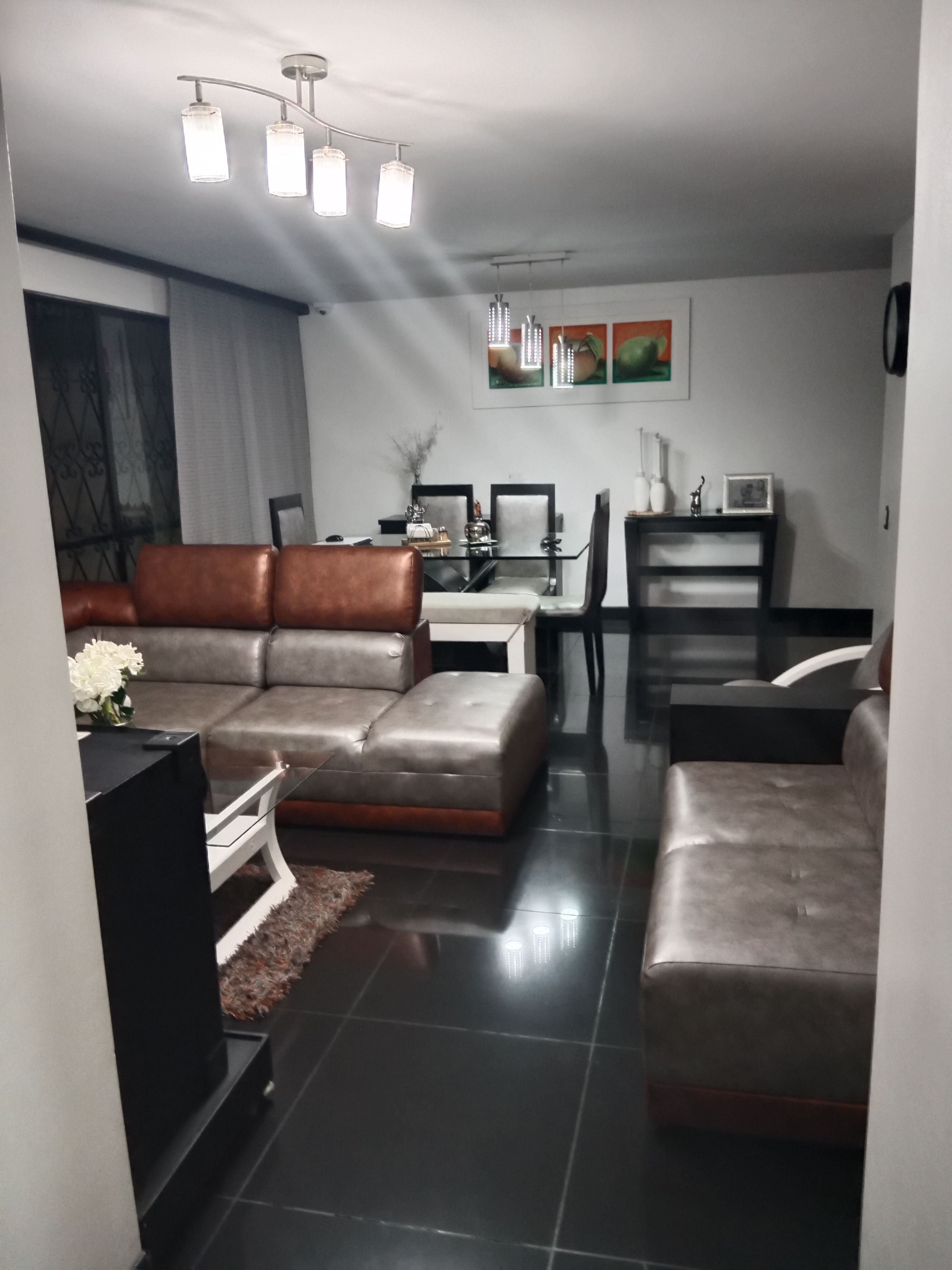 Apartamento en venta Valle Del Cauca Cali Los Cámbulos 180 m2 Habitaciones 3 Baños 2 Garajes 3 Precio $650000000