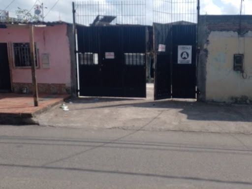 Bodega en arriendo Santander Barrancabermeja Cardales 1233 m2 Habitaciones 0 Baños 2 Garajes 1 Precio $5000000