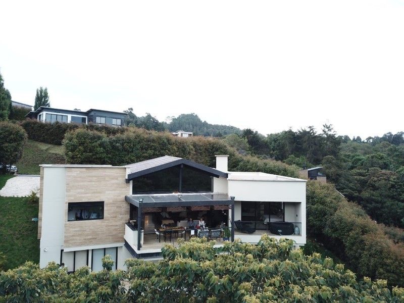 Casa en venta Antioquia Envigado Envigado 435 m2 Habitaciones 4 Baños 13 Garajes 3 Precio $3500000000