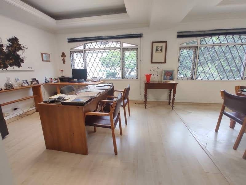 Casa en arriendo Antioquia Medellín Alejandria 823 m2 Habitaciones 12 Baños 8 Garajes 16 Precio $29000000