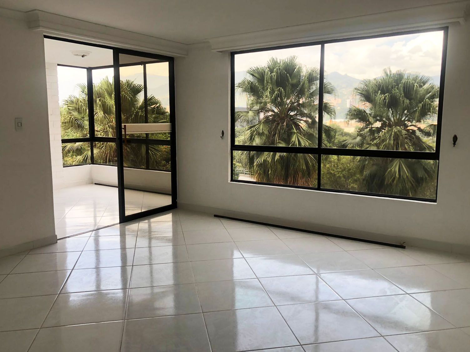 Apartamento en venta Antioquia Medellín La Aguacatala 150 m2 Habitaciones 4 Baños 4 Garajes 3 Precio $725000000