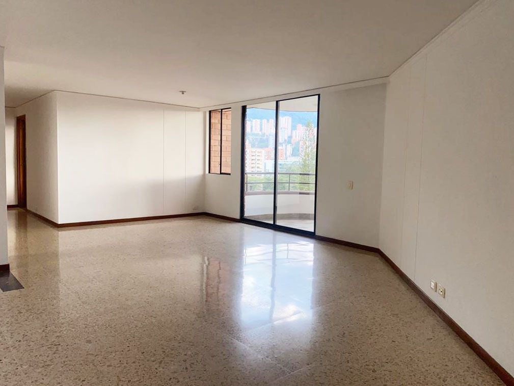 Apartamento en venta Antioquia Medellín Castropol 160 m2 Habitaciones 3 Baños 4 Garajes 3 Precio $720000000