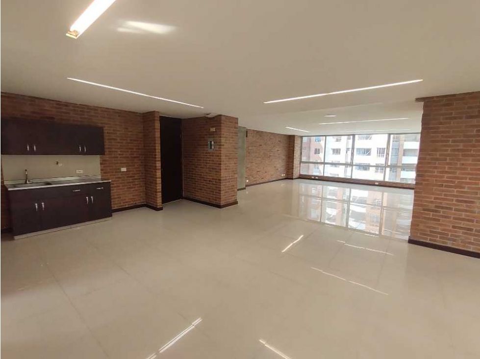 Oficina en arriendo Antioquia Medellín San Diego 123 m2 Habitaciones 0 Baños 2 Garajes 3 Precio $7560000